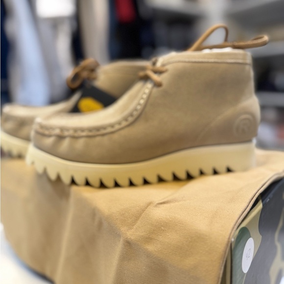 A Bathing Ape Manhunt M2 Boots suede neutral main image 11